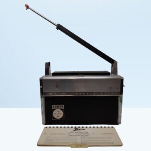 Vintage Zenith Royal 3000-1 Trans-Oceanic FM/AM Multiband Portable Radio
